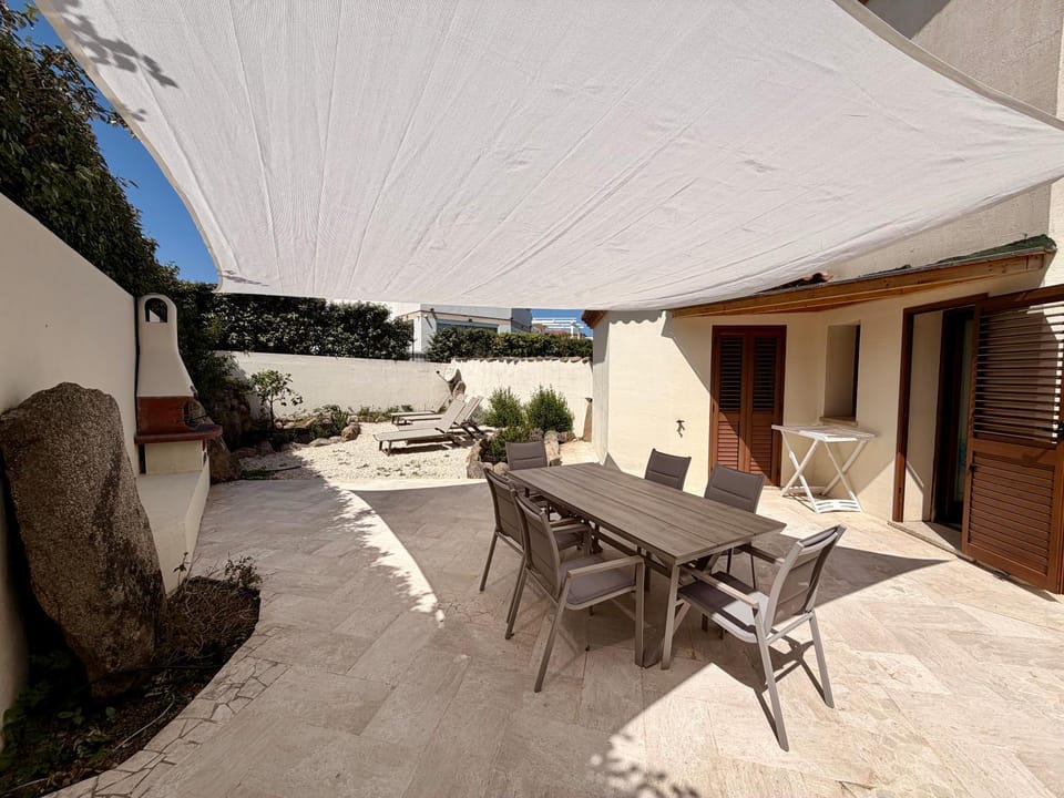 Le Maree Apartments House in Sardinia