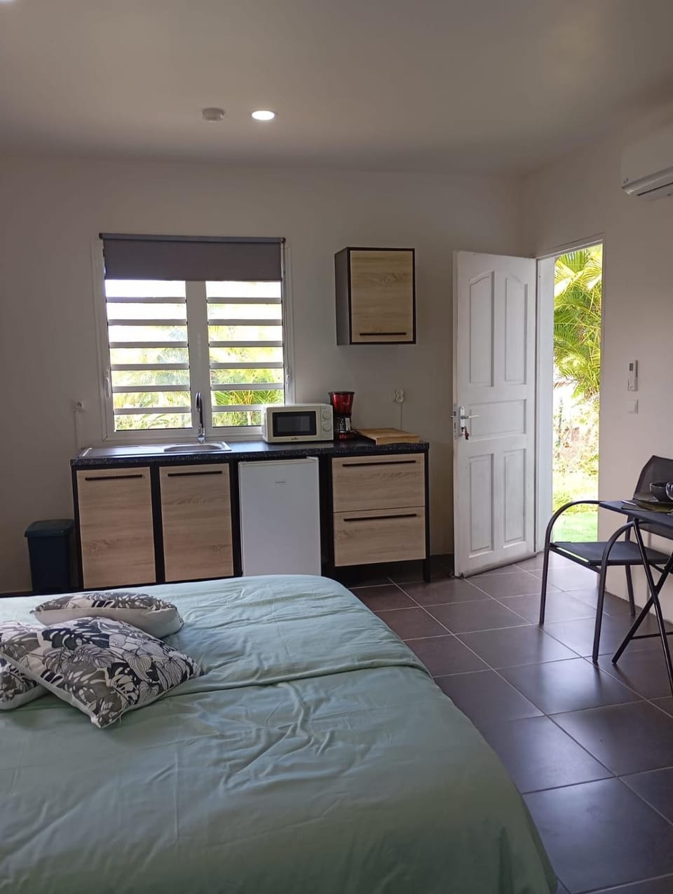 Studio CARAIBE Apartment in Grande-Terre, Guadeloupe