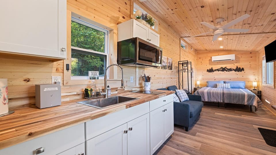 Kitchen or kitchenette, pet friendly