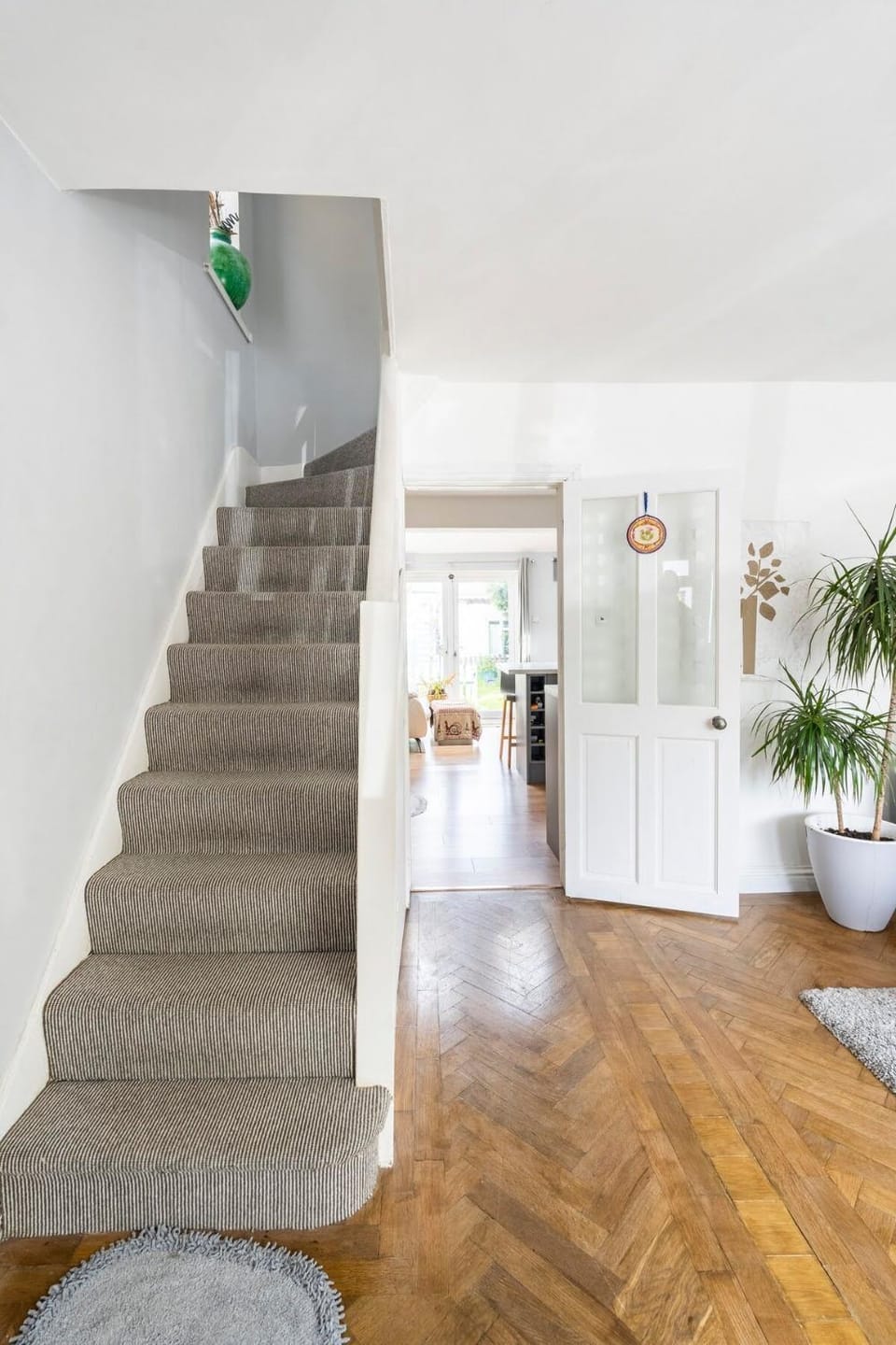 Cosy, Bright Home, Free Parking, Greater London House in England