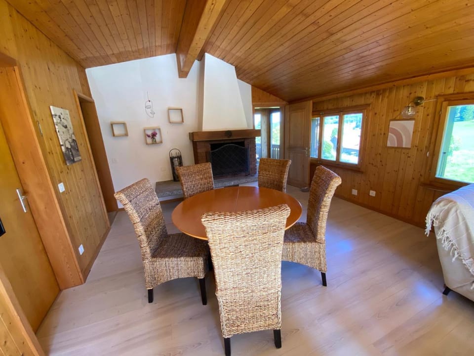 Le Petit Rêve Chalet in Canton of Bern (Region)