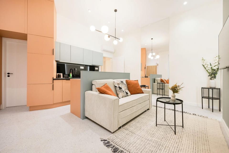 Kitchen or kitchenette, Living room, Seating area