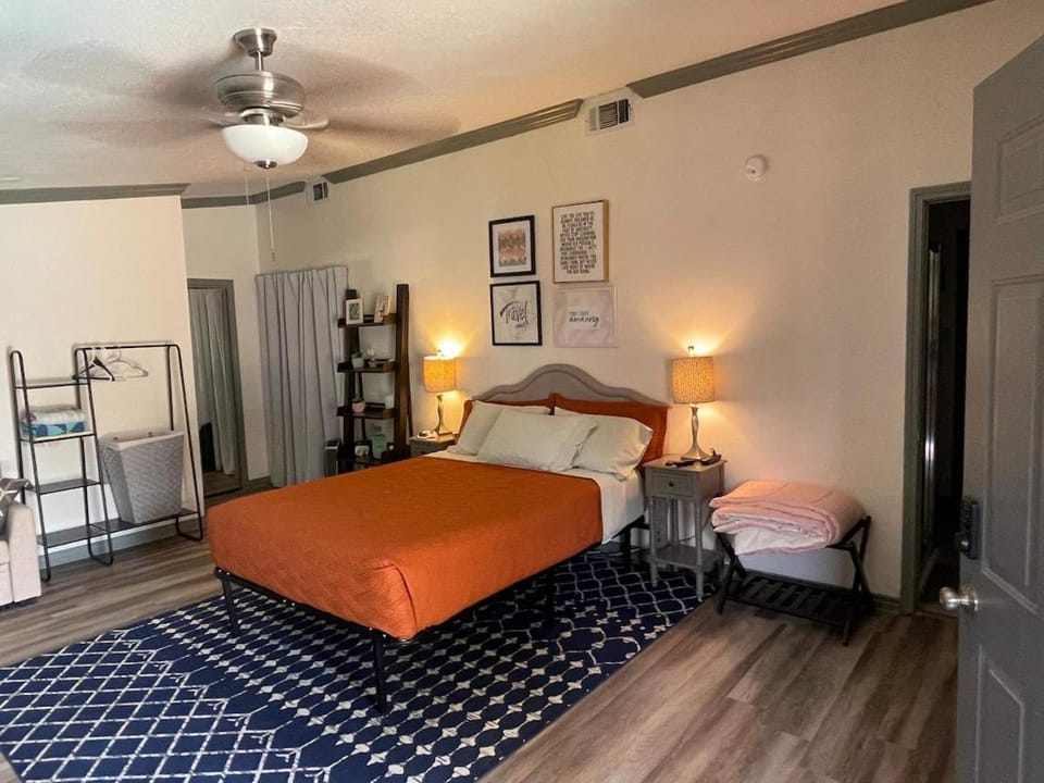 Bed, Bedroom