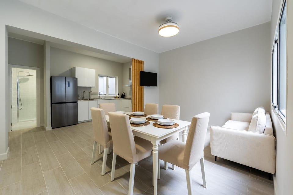 Kitchen or kitchenette, Living room, Dining area