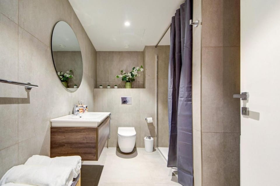 Mercury 317 - 2x Pool Cards Access & Shopping Mall Apartment in Saint Julians