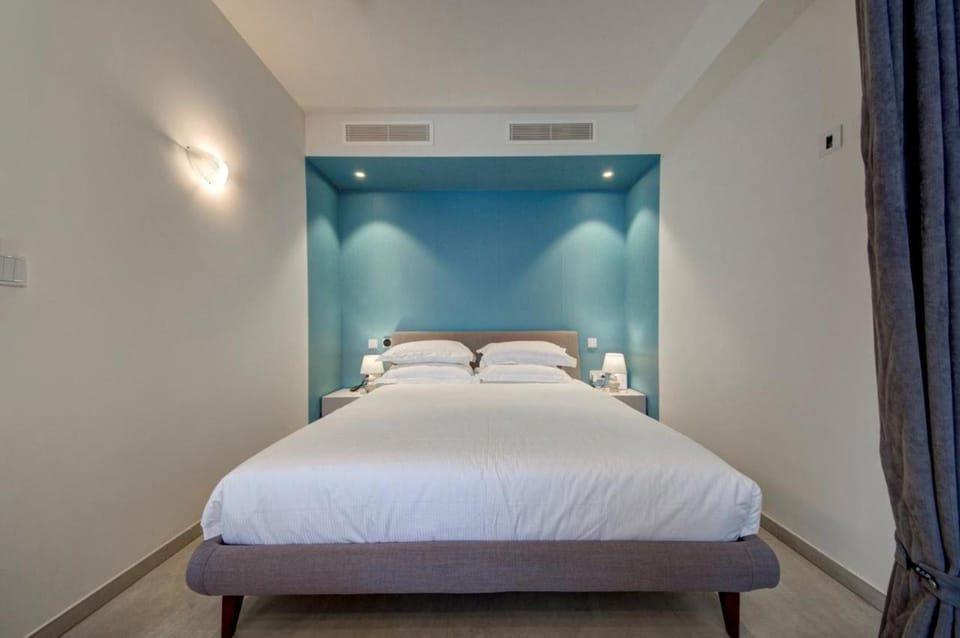 Mercury 317 - 2x Pool Cards Access & Shopping Mall Apartment in Saint Julians