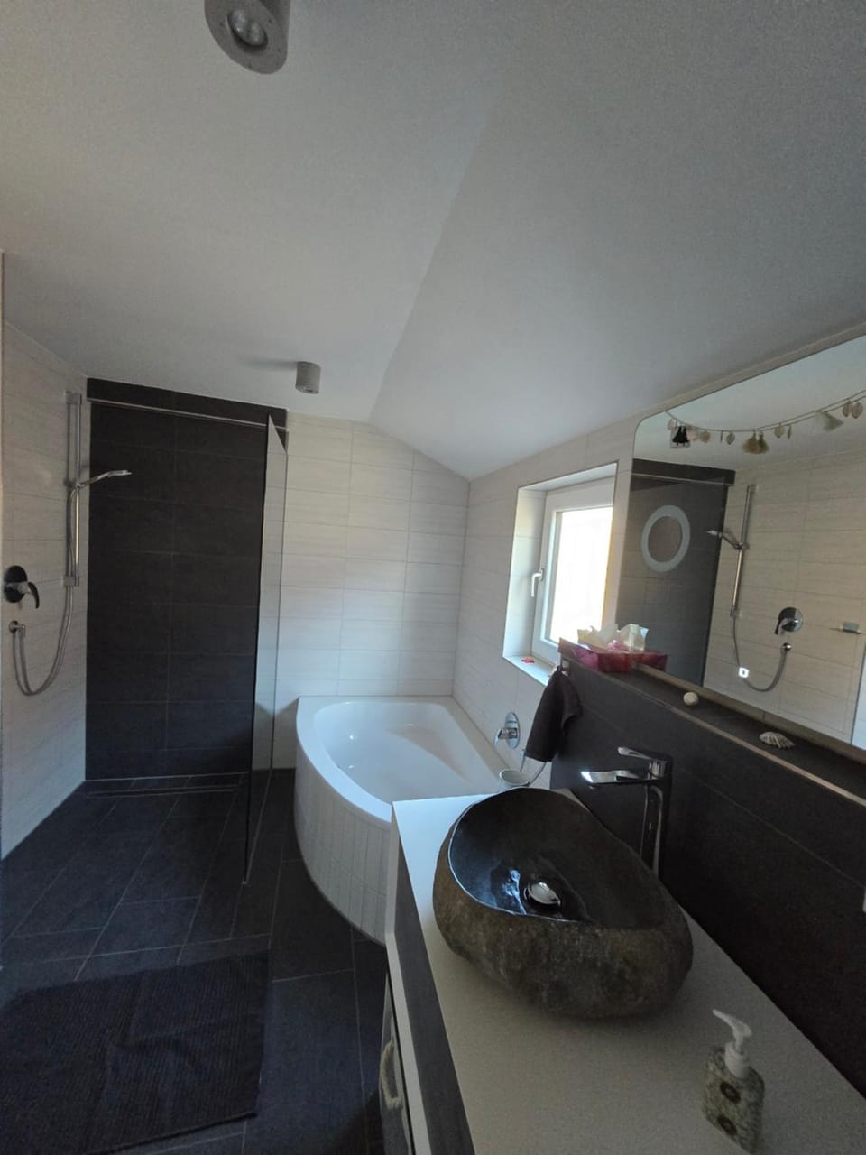 Bathroom, Bath
