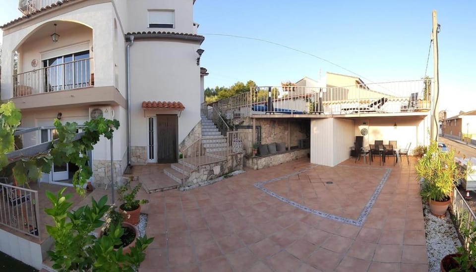 Quesa Tranquil Valencia Villa in Valencian Community