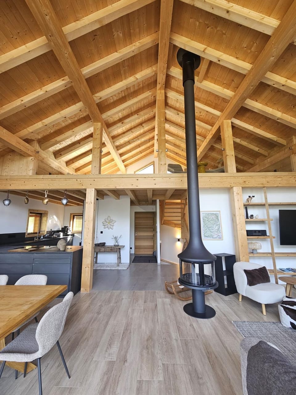 Communal lounge/ TV room