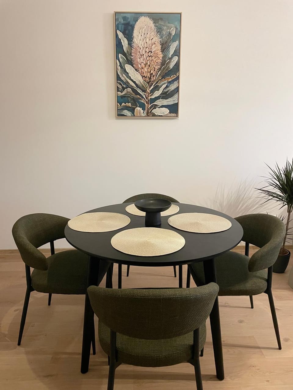 Decorative detail, Dining area