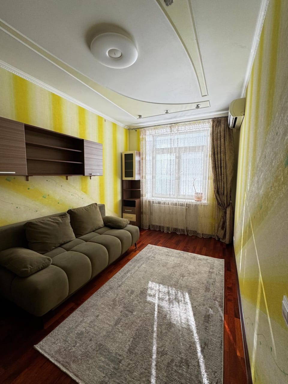 Seating area, Bedroom