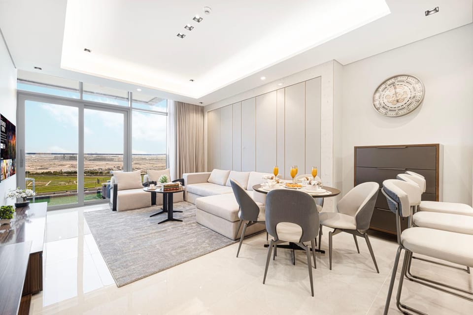 View (from property/room), Living room, Seating area, Dining area