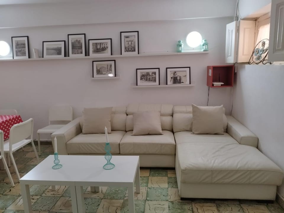 Big Flat in Malaga Historical Center for 7 Apartment in Malaga