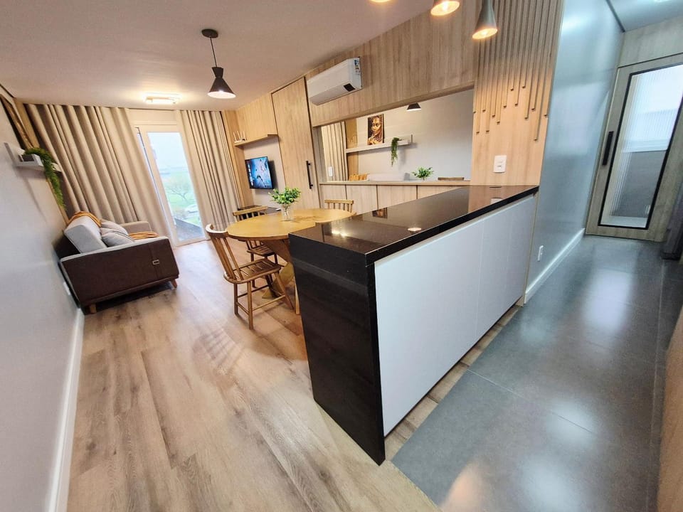 Kitchen or kitchenette, Seating area, Dining area, stove