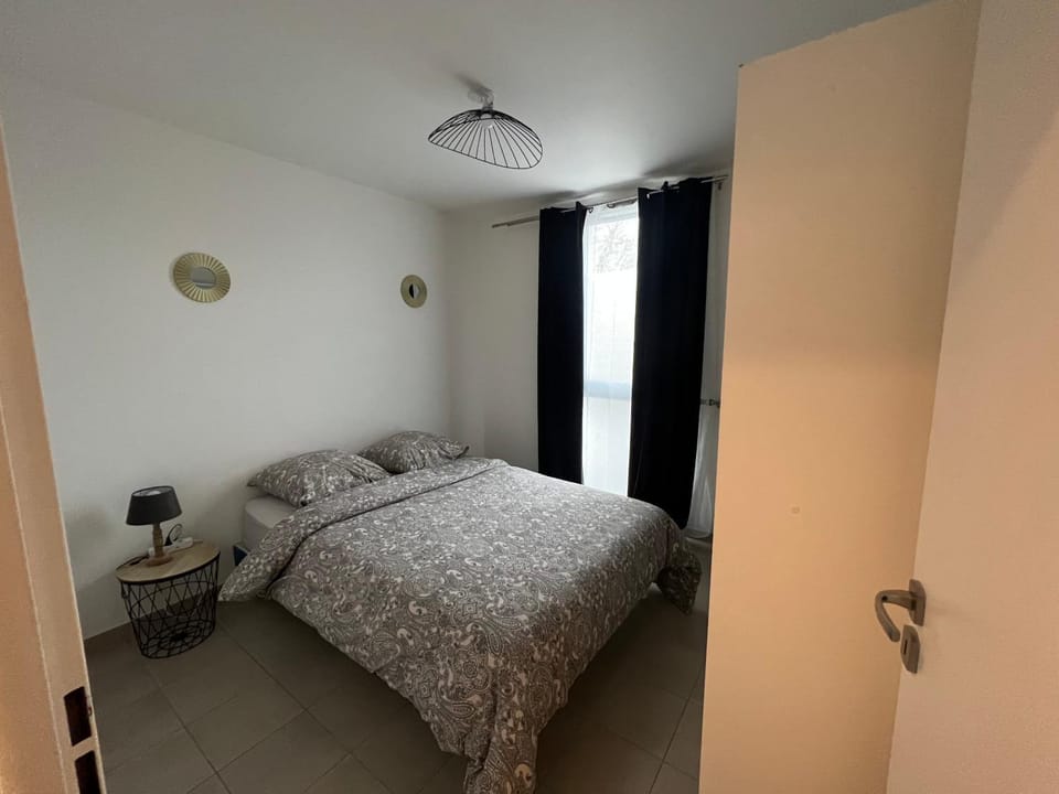 Spacious apartment Apartment in Île-de-France