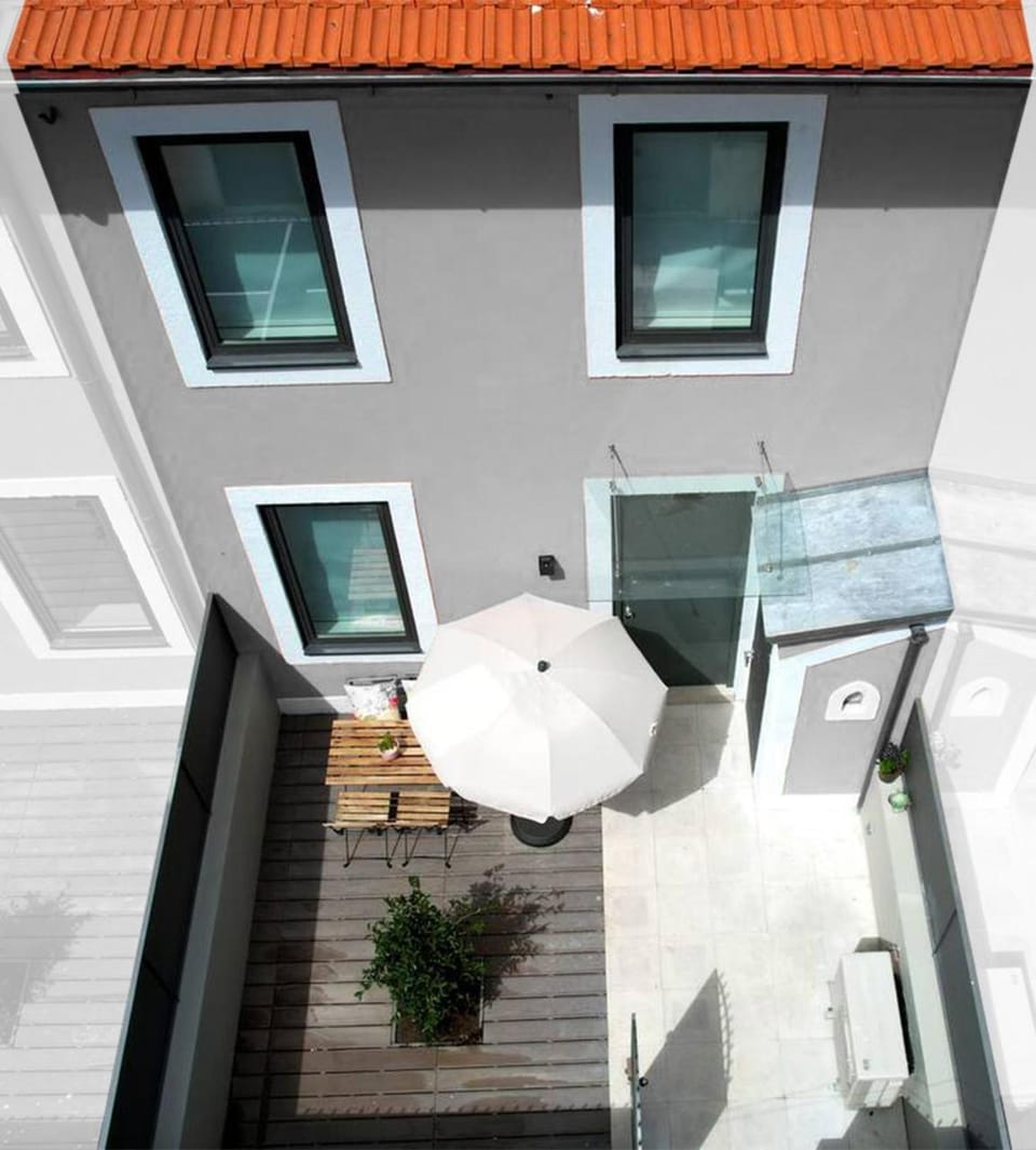 Property building, Patio, Dining area
