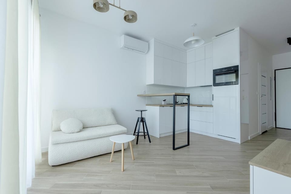 Kitchen or kitchenette, Dining area, oven, air conditioner