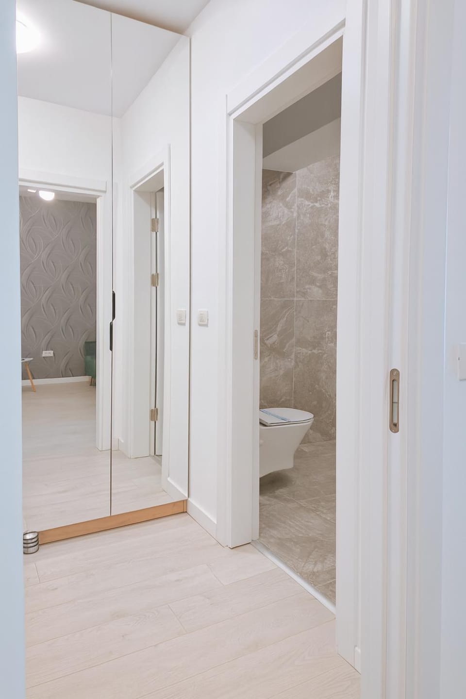 Central Riverside Exclusive Studio Apartment in Bucharest