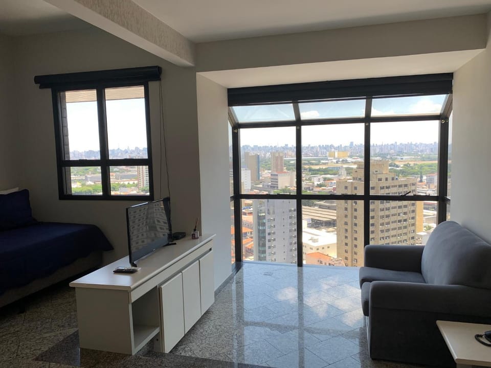 Cozy flat Santana com garagem, quadra tennis e piscina no Plaza inn Apartment in Sao Paulo City