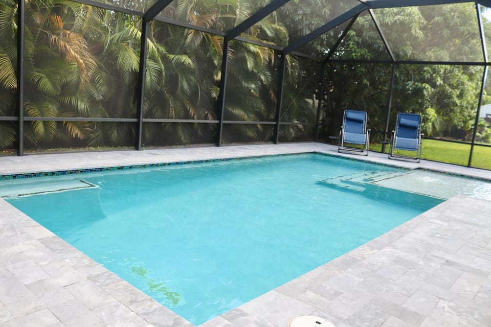 Pool view, Swimming pool, Swimming pool