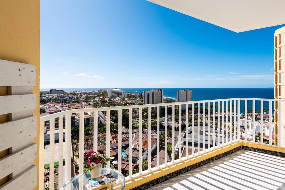 Property building, Balcony/Terrace