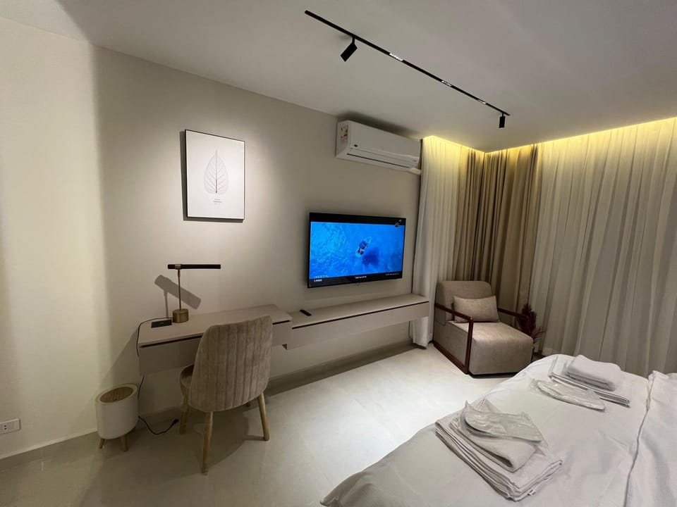 Luxury 3 Bedrooms Aparthotel Prime and Upscale Location - G Apartment in Egypt