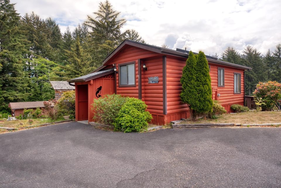 The Merry Mermaid Apartment in Oregon