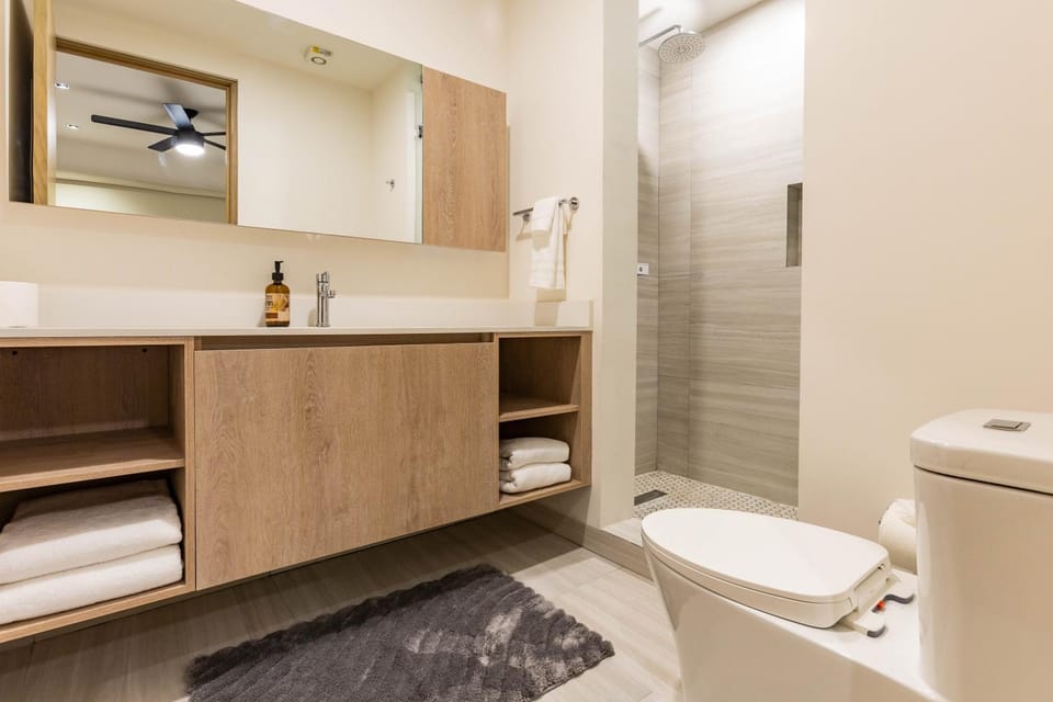 Luxury Pedregal Condo - Views, Pool & Concierge Apartment in Cabo San Lucas