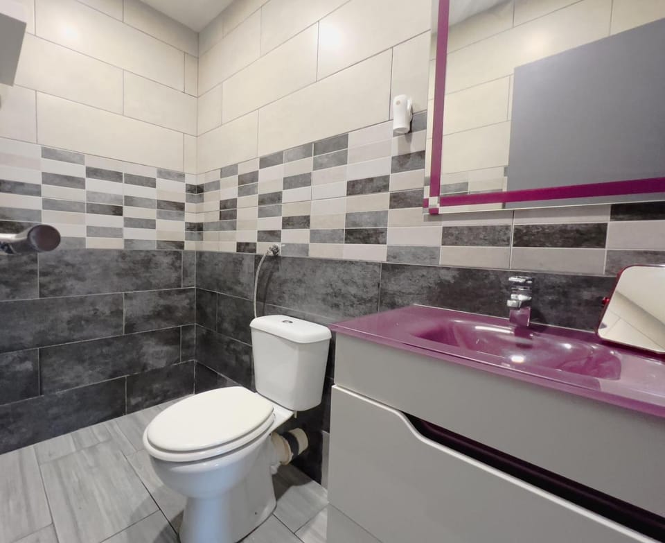 Toilet, Bathroom