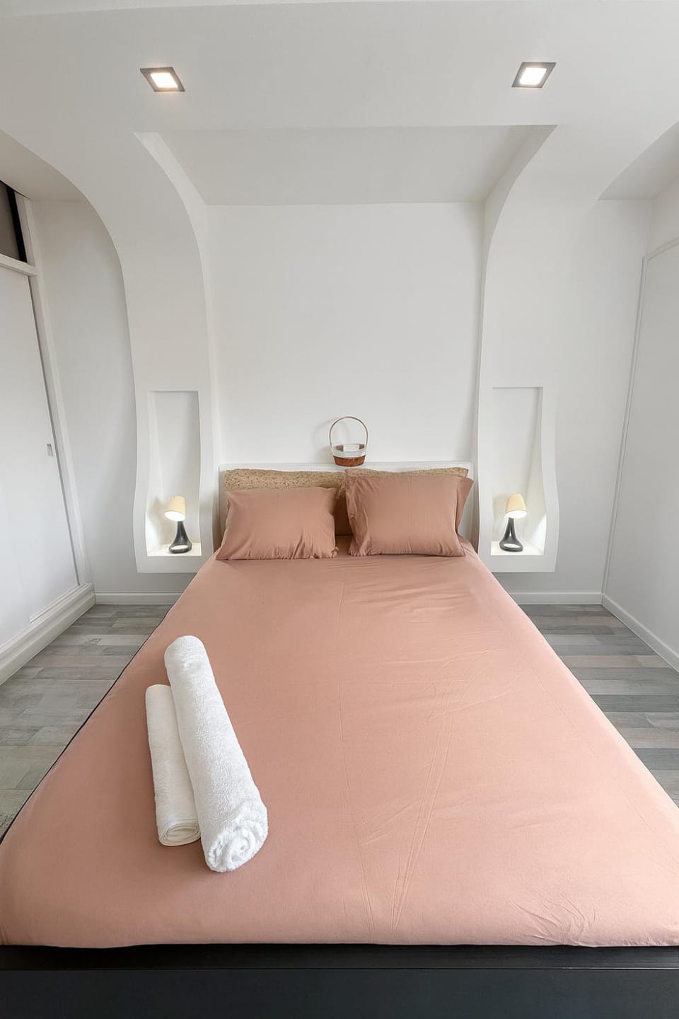 Bed, Photo of the whole room, Bedroom, towels, air conditioner