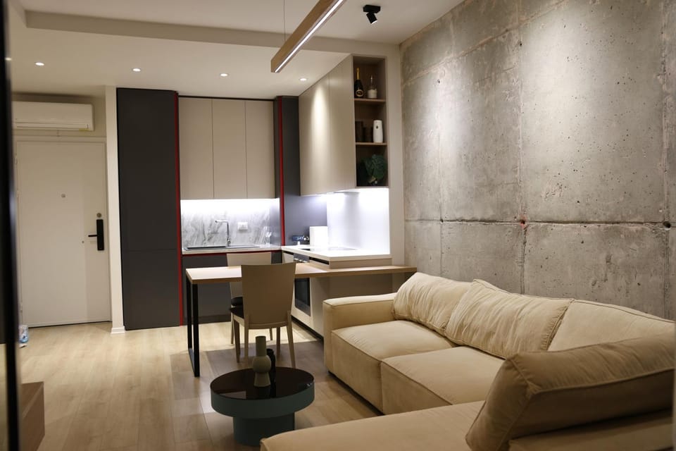 TV and multimedia, Kitchen or kitchenette, Living room, Seating area, Dining area, kitchen, air conditioner