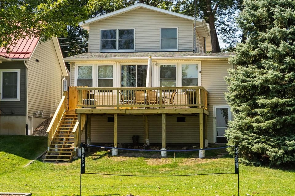 Property building, Patio, Spring, View (from property/room), Balcony/Terrace