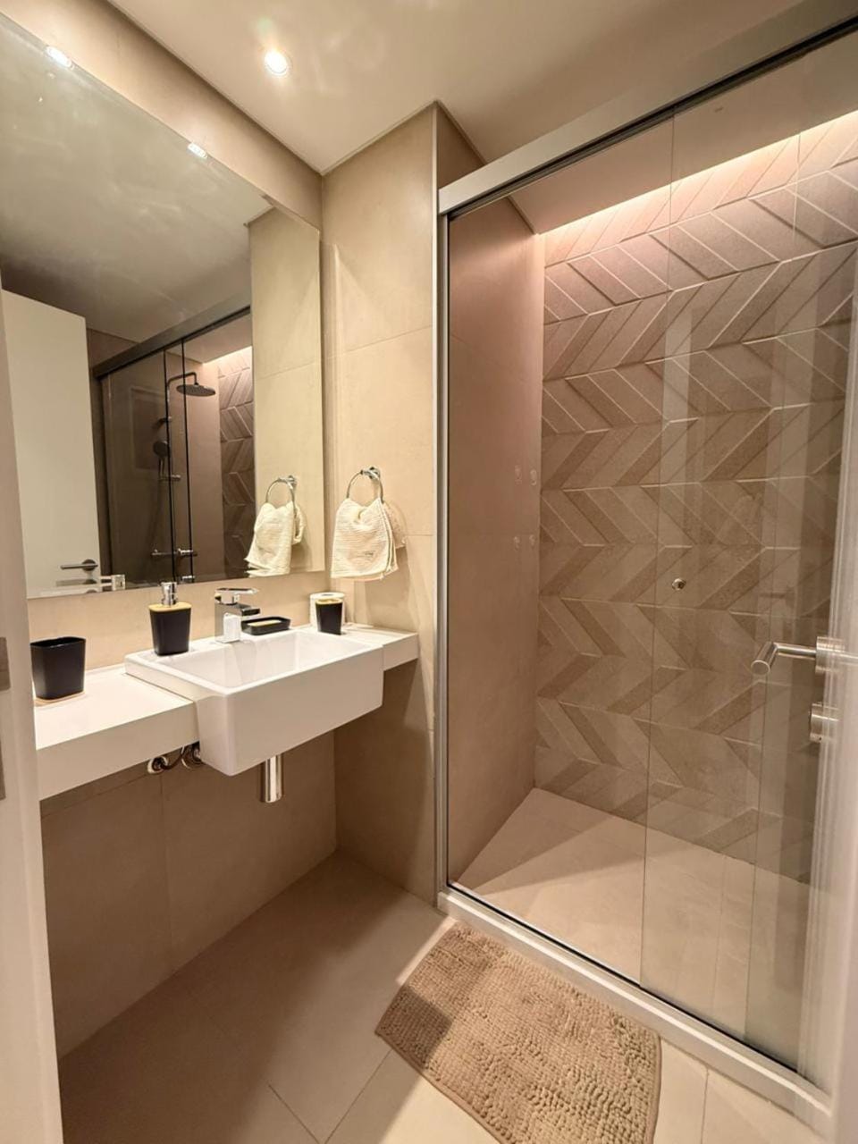 Houze Mono Apartment in Asunción