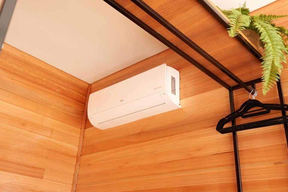 wardrobe, air conditioner