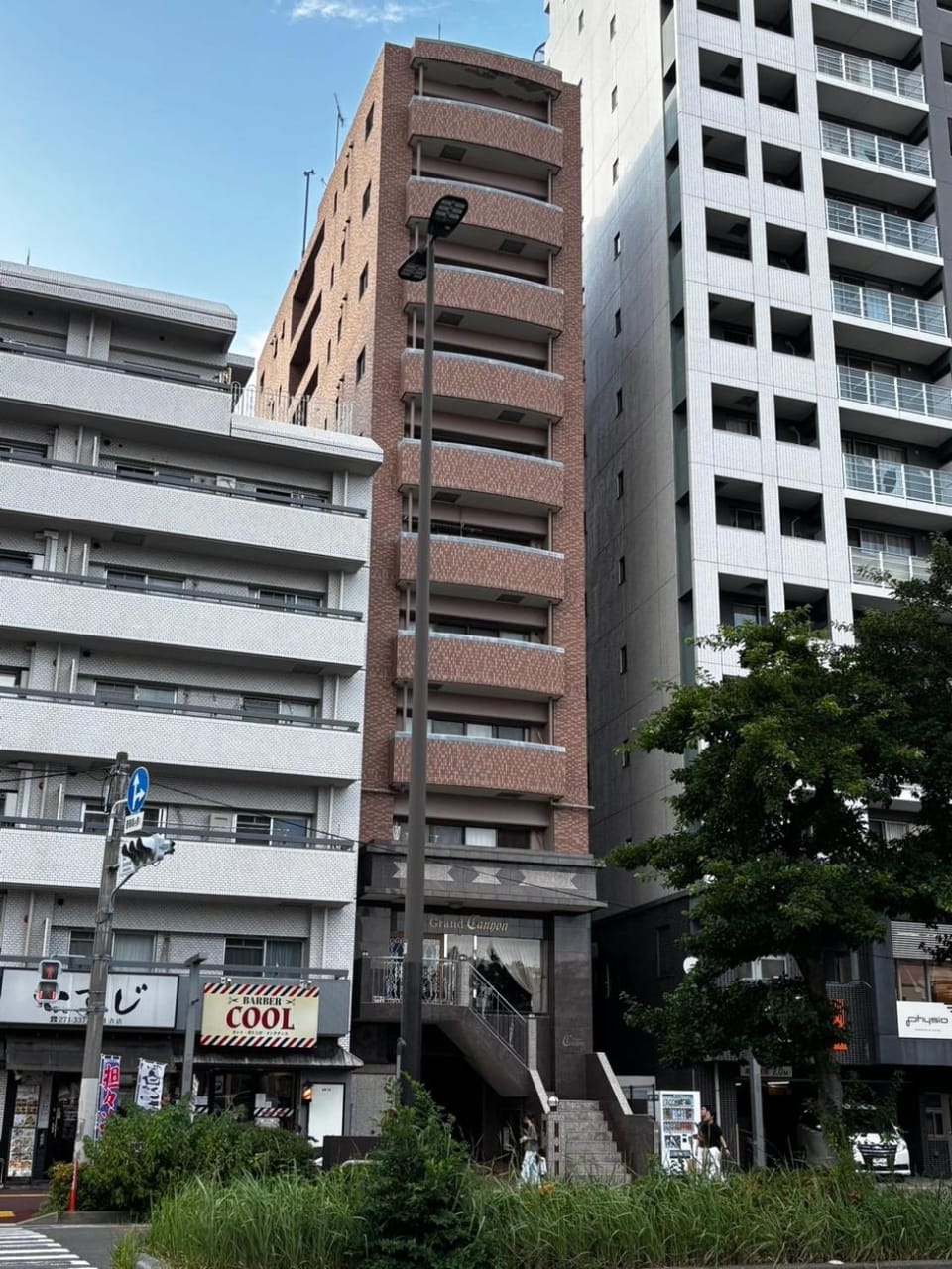 Property building, Day