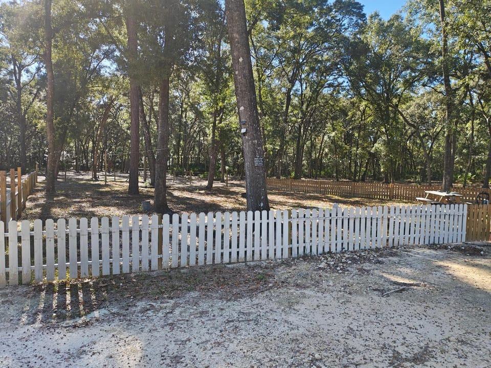 Lil-Bit Campground/ 
RV Resort in Florida