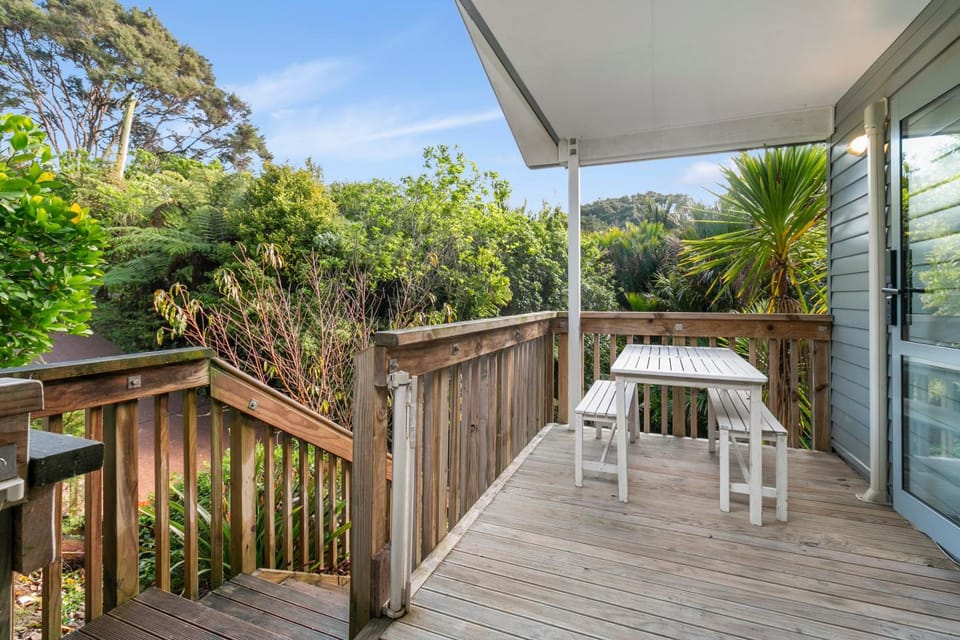 Kererū Cabin Cabin in Auckland Region