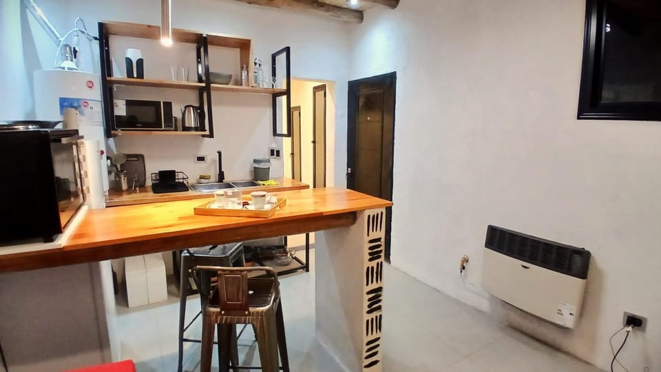 Moderno y céntrico-Comercios a pasos-Estilo B&N Apartment in Mendoza