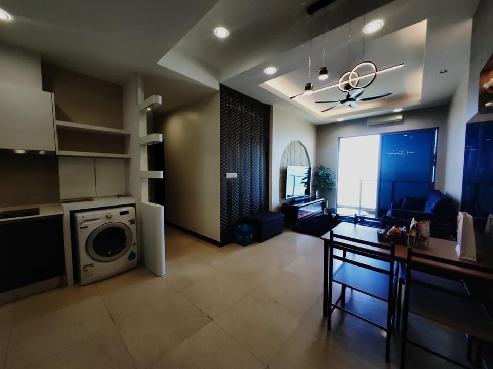 Living room, oven, washing machine