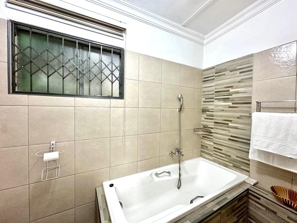 Long on Hill Apartment in Sandton