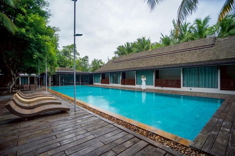 Pool view, Swimming pool, Swimming pool