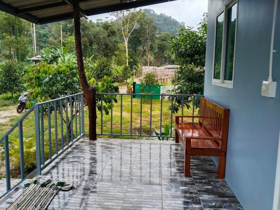 Patio, Day, Natural landscape, View (from property/room), Balcony/Terrace