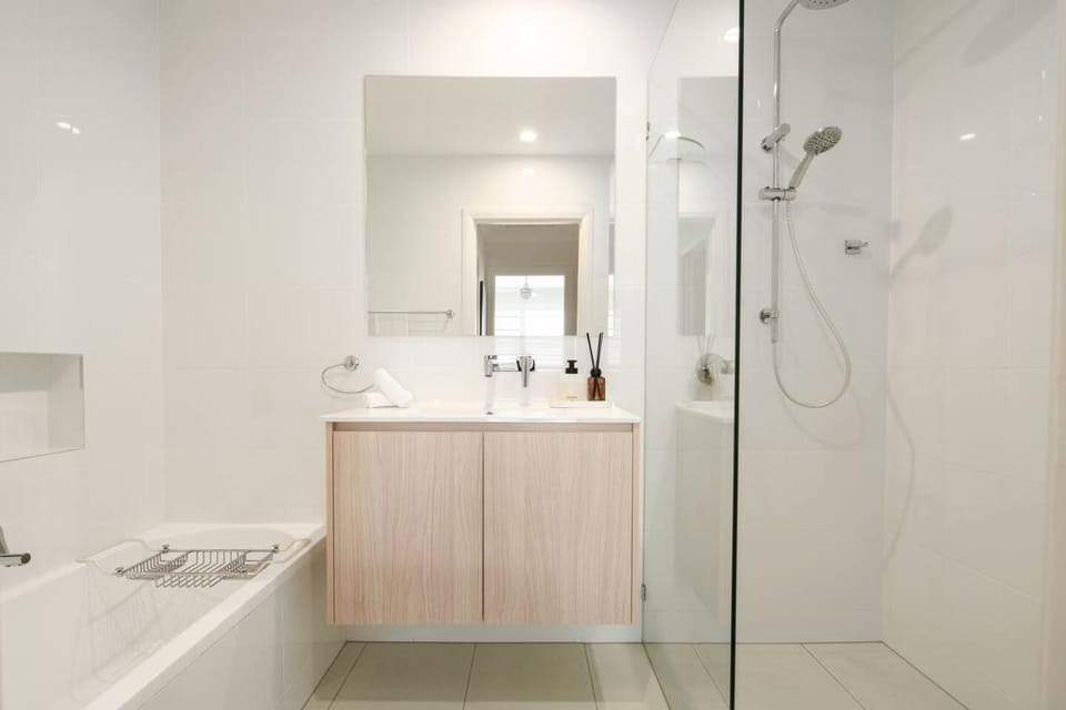Shower, Bathroom, Bath
