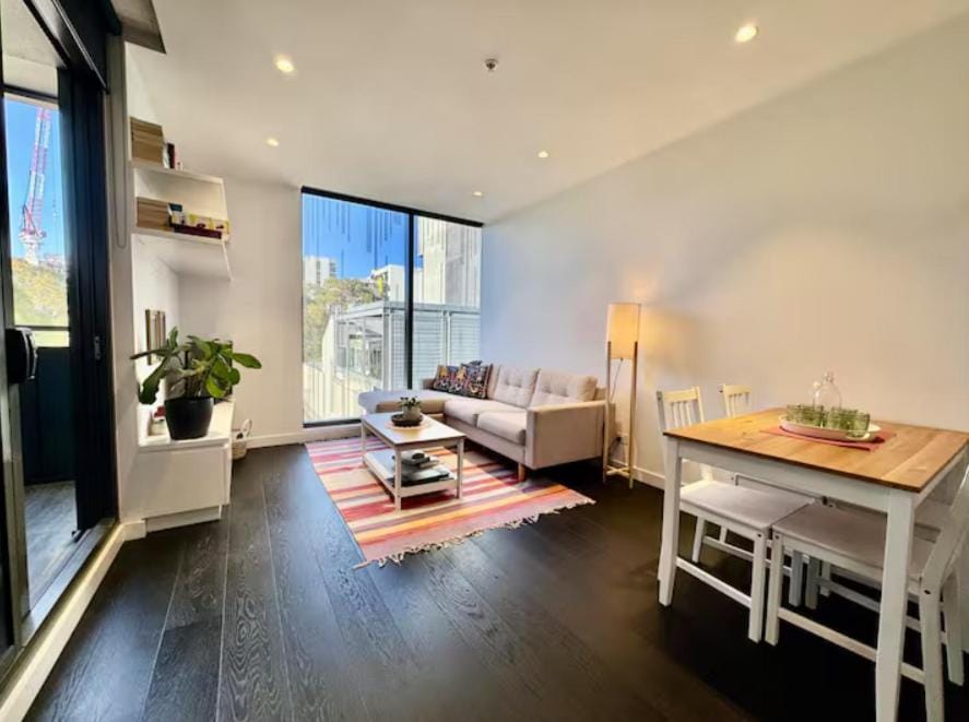 South Yarra Pad - Free Parking - Central Location Apartment in Melbourne