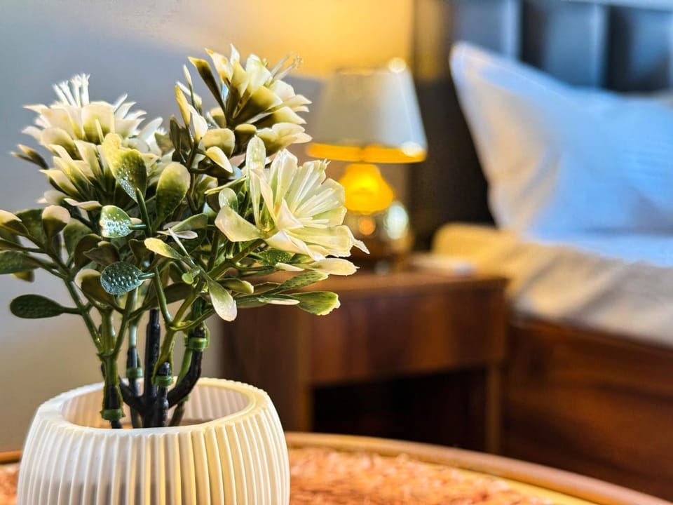 Bliss Nook - Cozy & Serene Stay Near Medanta Hospital Apartment in Gurugram