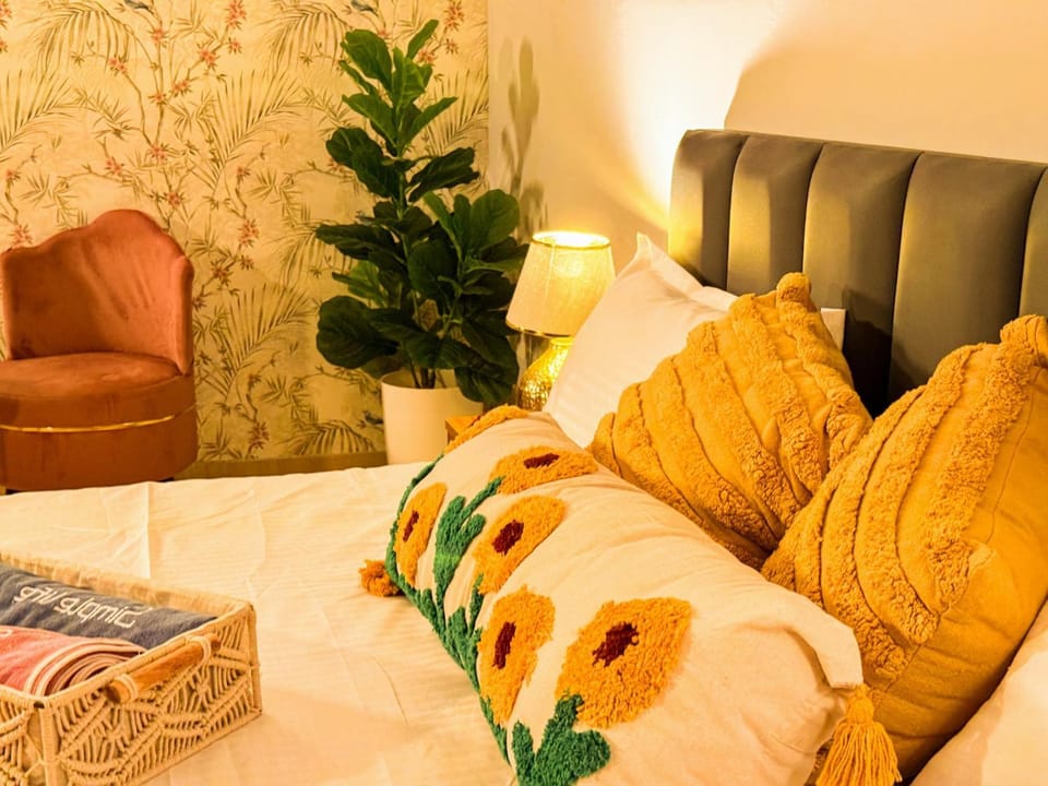 Bliss Nook - Cozy & Serene Stay Near Medanta Hospital Apartment in Gurugram