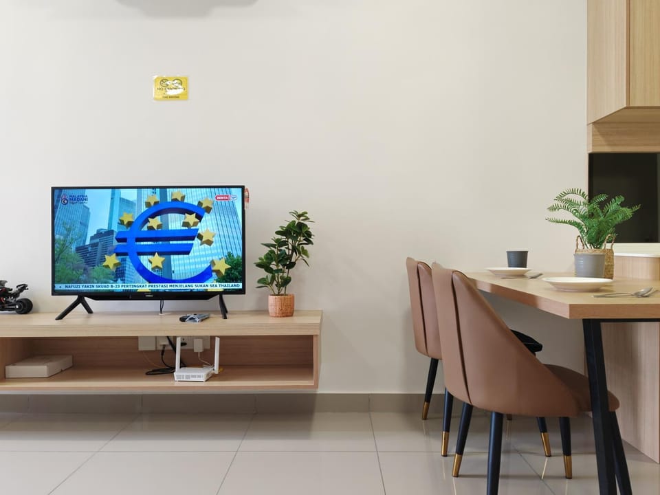 TV and multimedia, Evening entertainment