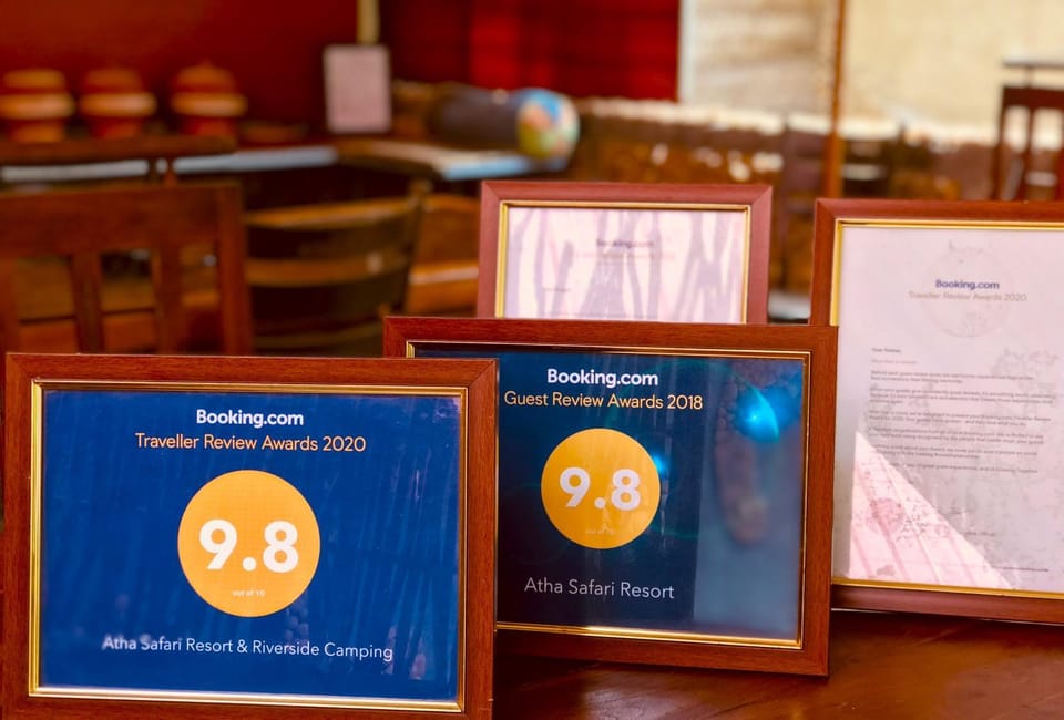 Restaurant/places to eat, Lobby or reception, Logo/Certificate/Sign, Certificate/Award