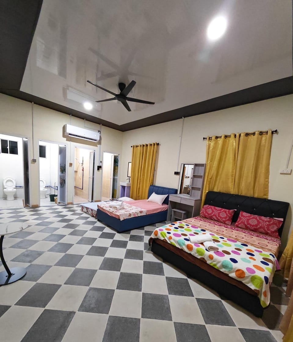 Bed, Photo of the whole room, Bedroom, air conditioner