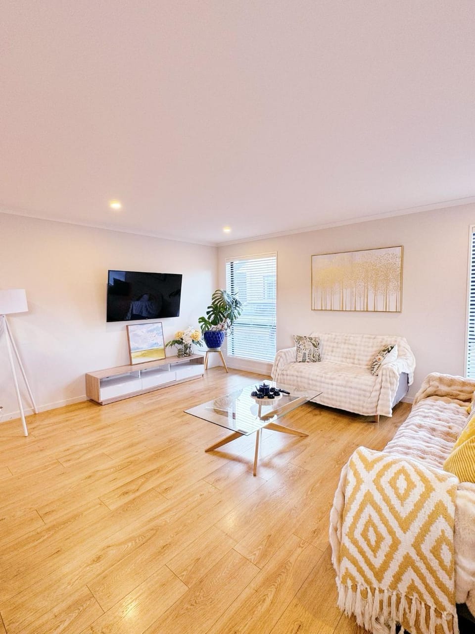 Communal lounge/ TV room, TV and multimedia, Living room, Photo of the whole room, Seating area, Evening entertainment